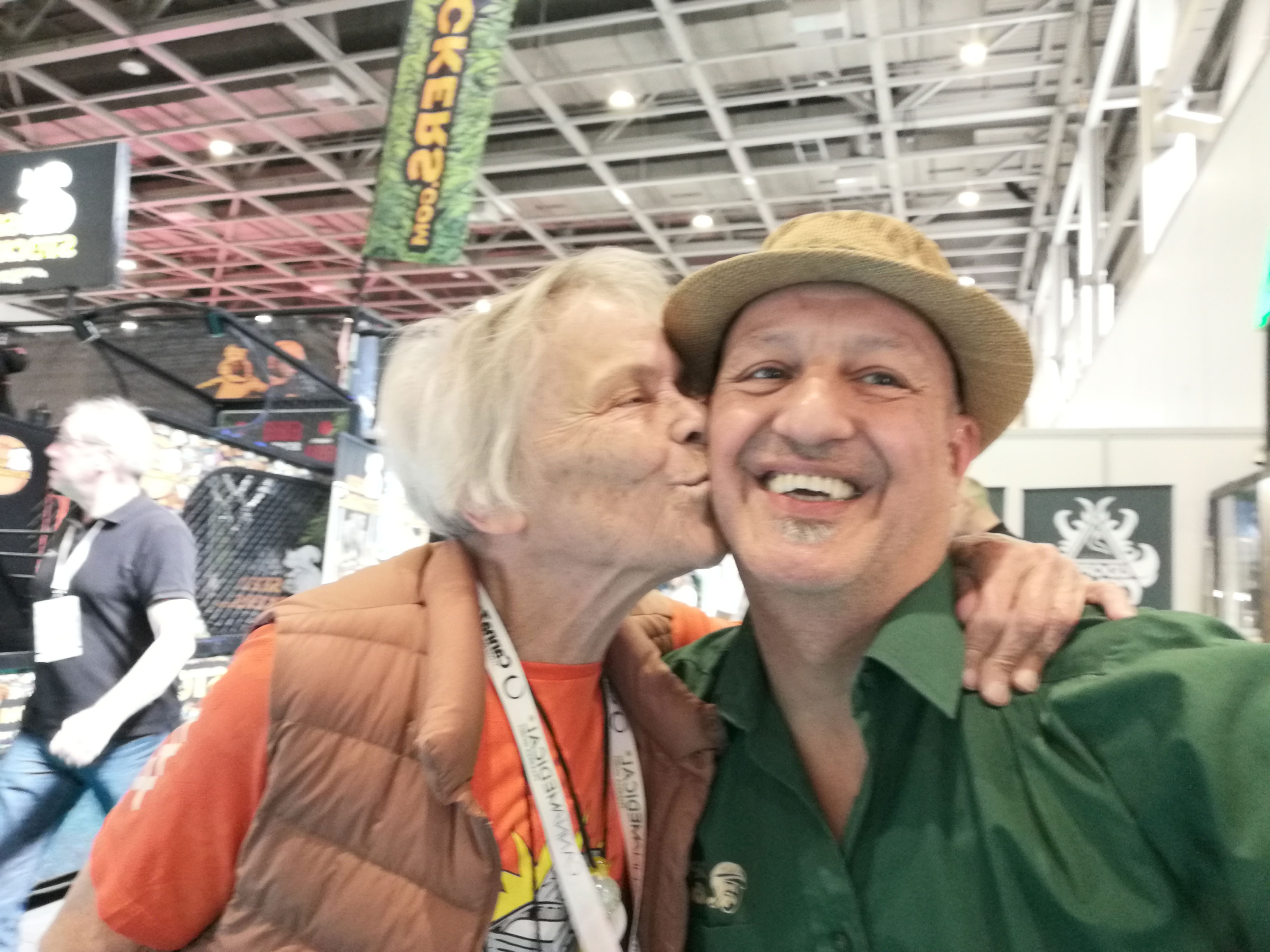 Küsschen von der CANNABIS QUEEN Mila Jansen :)